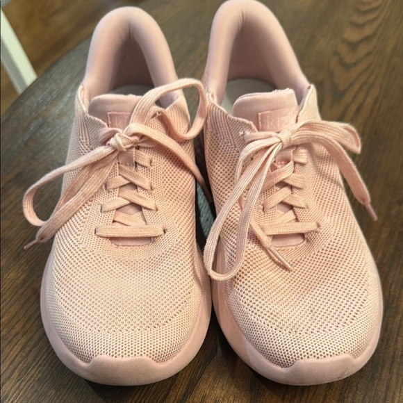 Kizik pink slip on sneakers. Womens size 7.5 - Picture 4 of 7